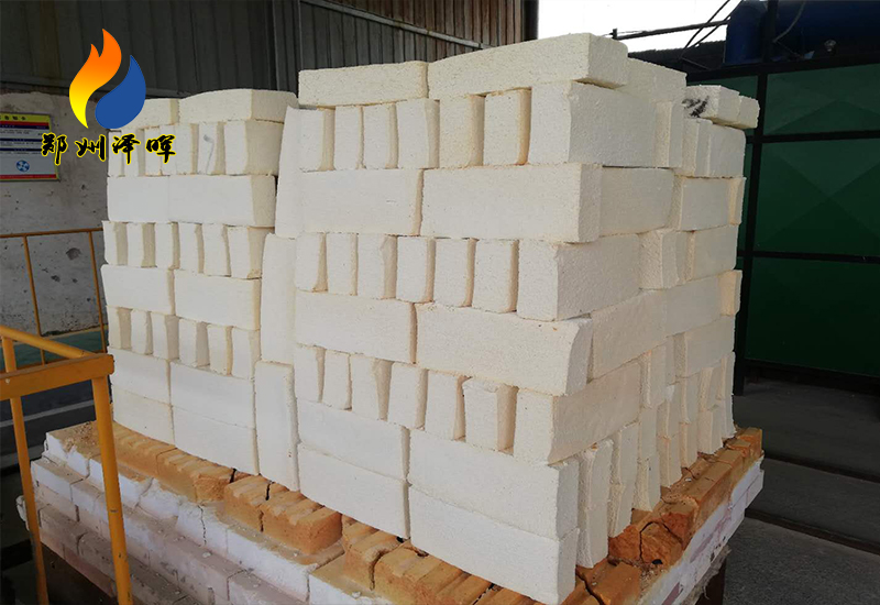 輕質(zhì)莫來石保溫磚